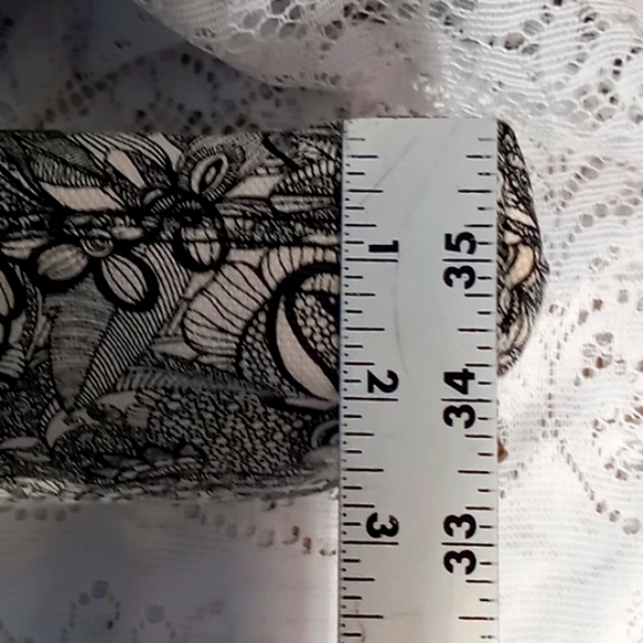 Sakroots Artist Circle Campus Mini Crossbody Convertible Canvas Bag Black/White - Picture 16 of 16